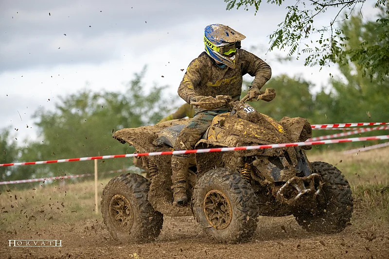 Bemutatkozik Németh Ákos